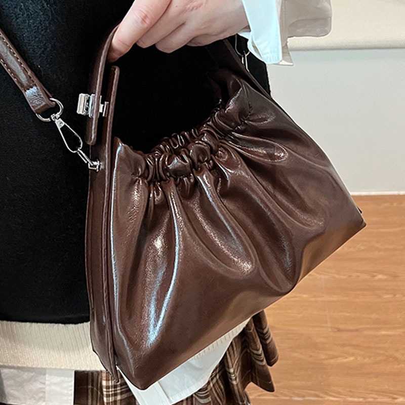 Women's Burgundy Ruched Cloud  – обзор и цена Top Handle Patent Bag