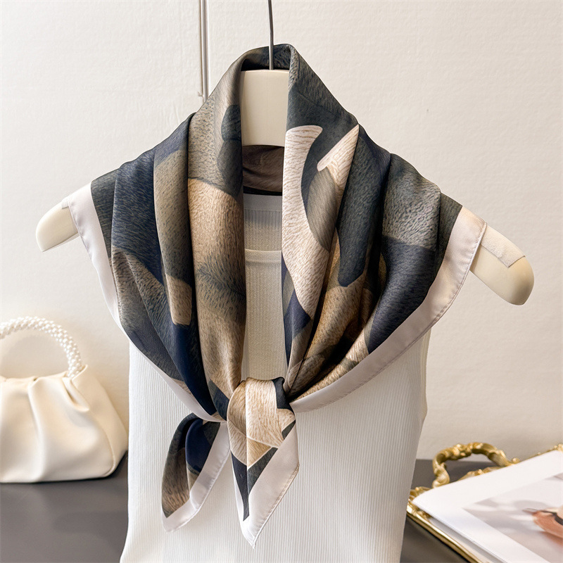 70cm Luxury Silk Square Scarf  – обзор и цена Luxury Bags For Summer