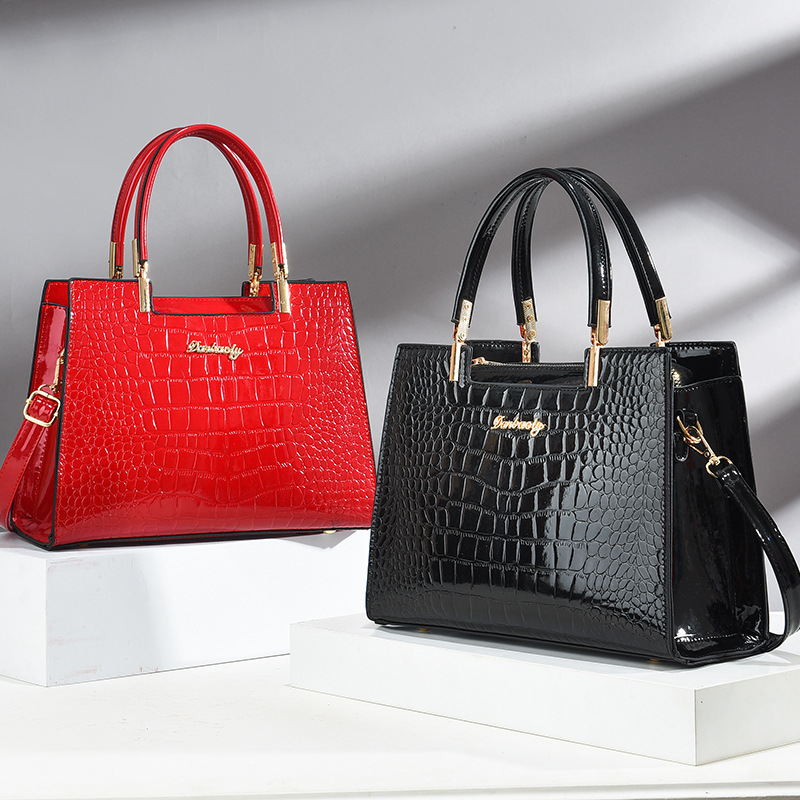 Crocodile Embossed Tote Bag, P – обзор и цена Top Handle Patent Bag