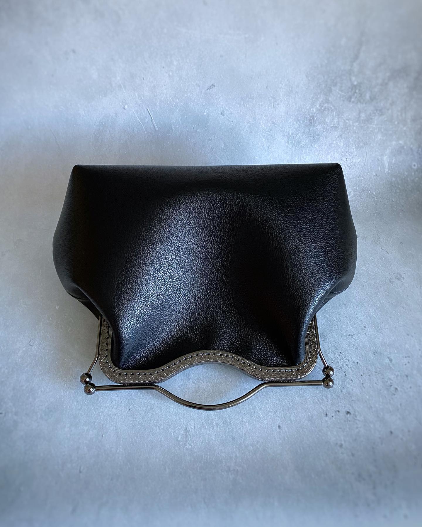 Lost in Vintage Larger Version – обзор и цена Top Handle Patent Bag