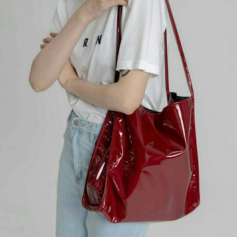 Yogodlns Luxury Patent Leather – обзор и цена Top Handle Patent Bag